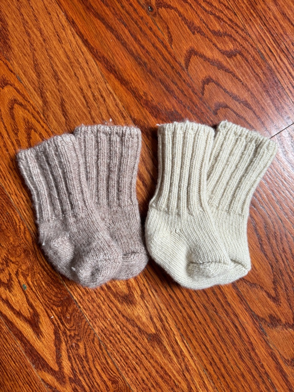H&M adorables 2-pack wool blend  Baby Socks - Brown & Cream